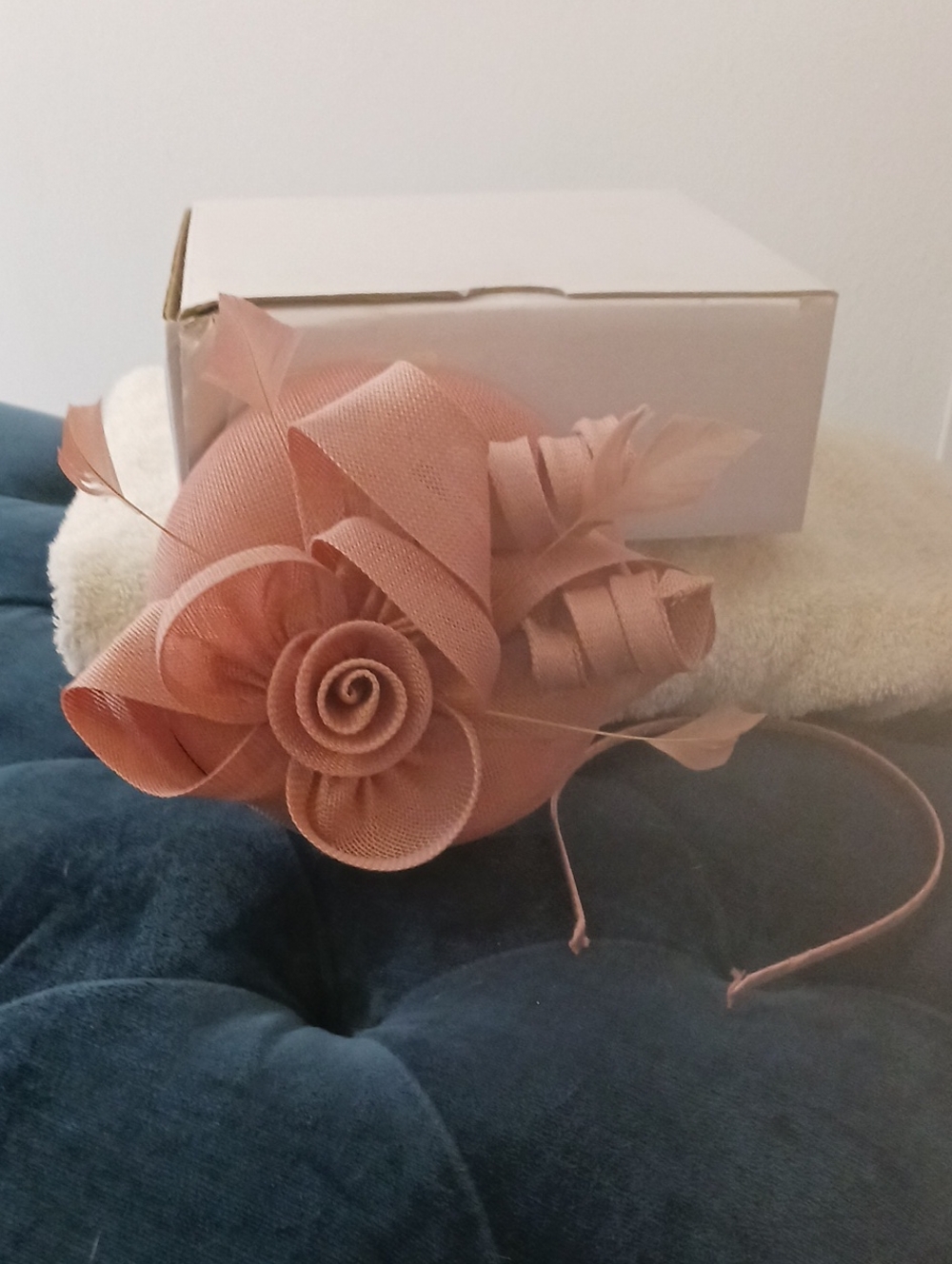 Source Unknown Rose-Accent Blush Headband Fascinator